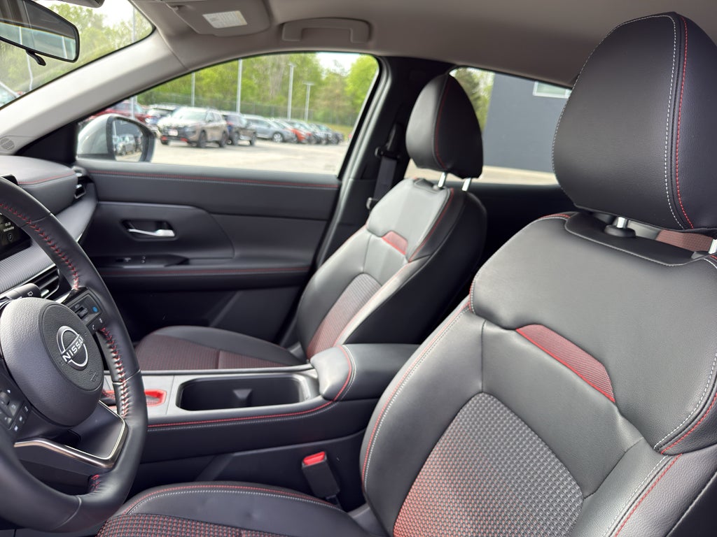 2025 Nissan Kicks SR Intelligent AWD