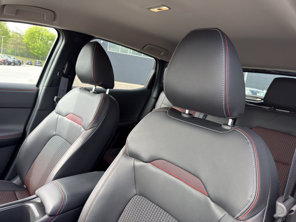 2025 Nissan Kicks SR Intelligent AWD