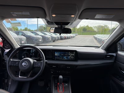2025 Nissan Kicks SR Intelligent AWD