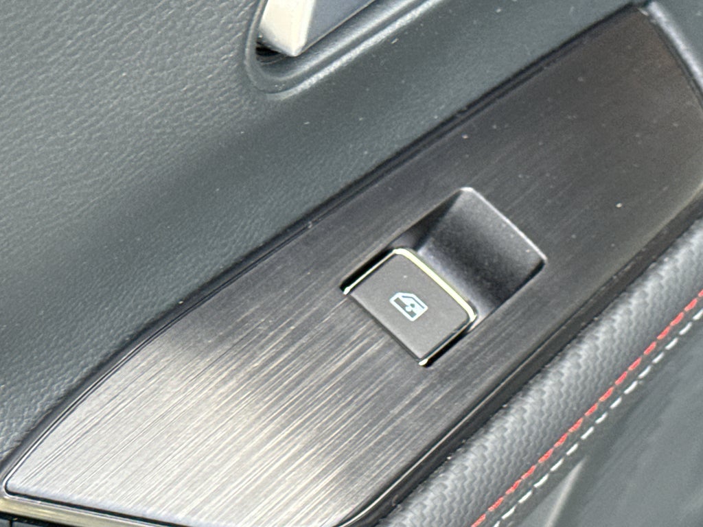 2025 Nissan Kicks SR Intelligent AWD