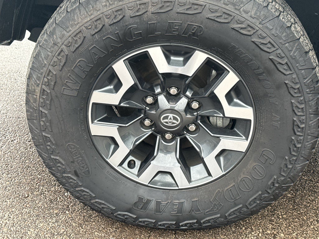 2022 Toyota Tacoma 4WD SR