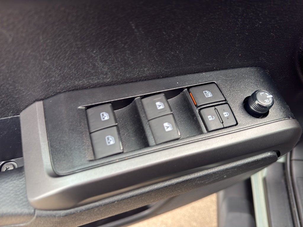 2022 Toyota Tacoma 4WD SR