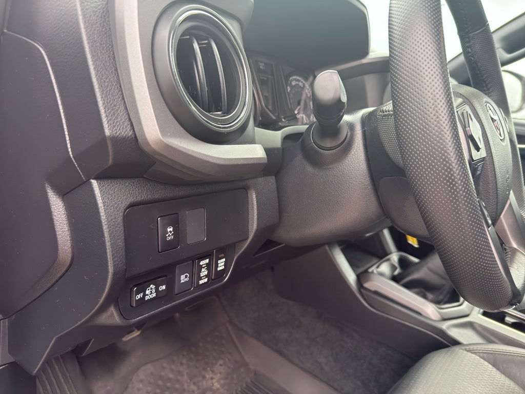 2022 Toyota Tacoma 4WD SR