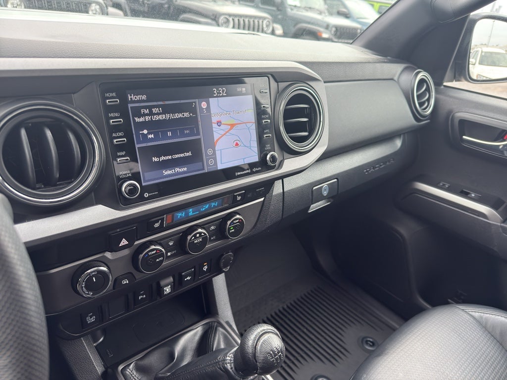 2022 Toyota Tacoma 4WD SR