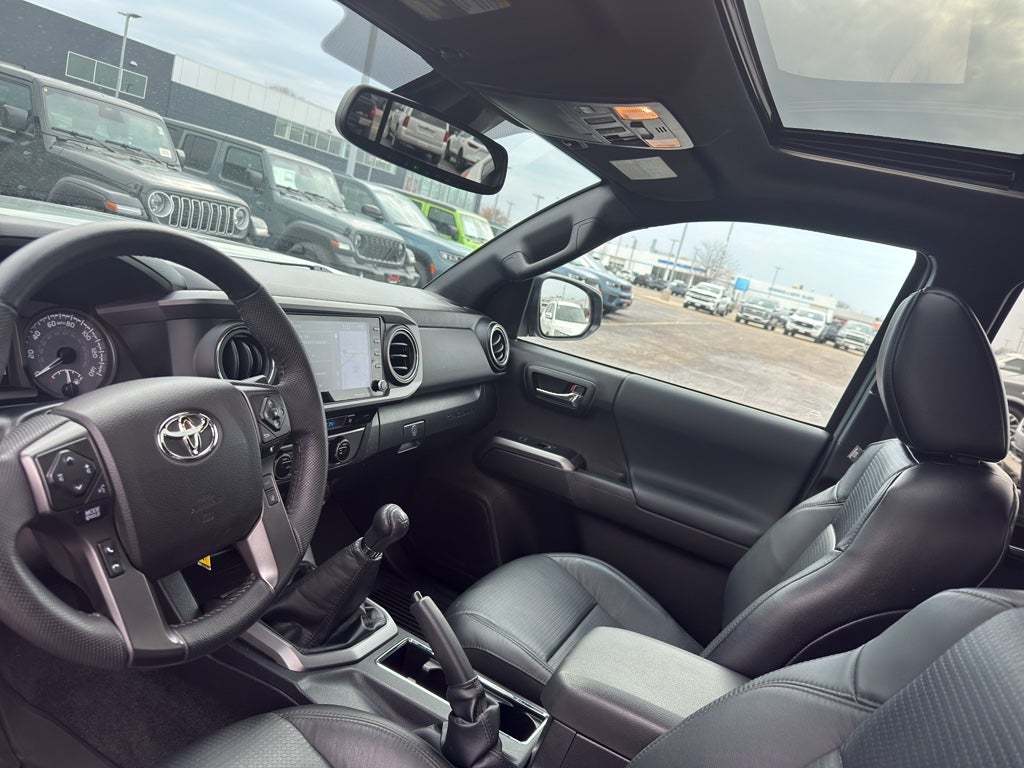2022 Toyota Tacoma 4WD SR