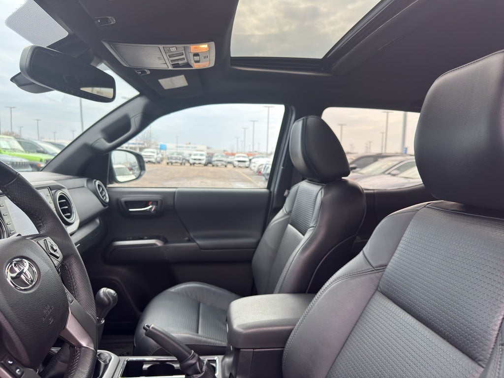 2022 Toyota Tacoma 4WD SR