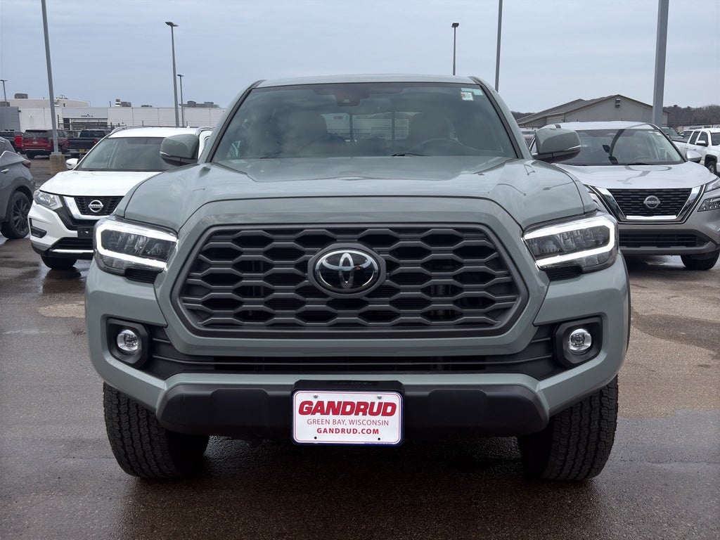 2022 Toyota Tacoma 4WD SR