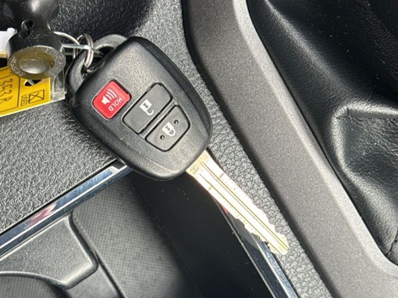 2022 Toyota Tacoma 4WD SR