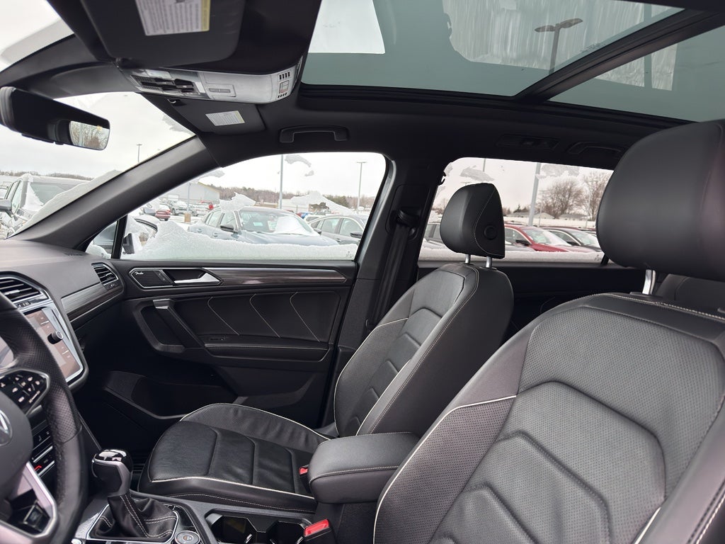 2022 Volkswagen Tiguan SEL R-Line
