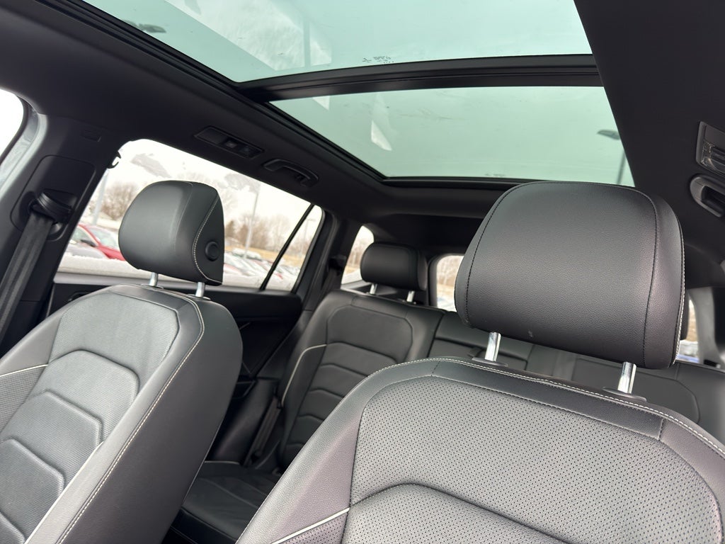 2022 Volkswagen Tiguan SEL R-Line