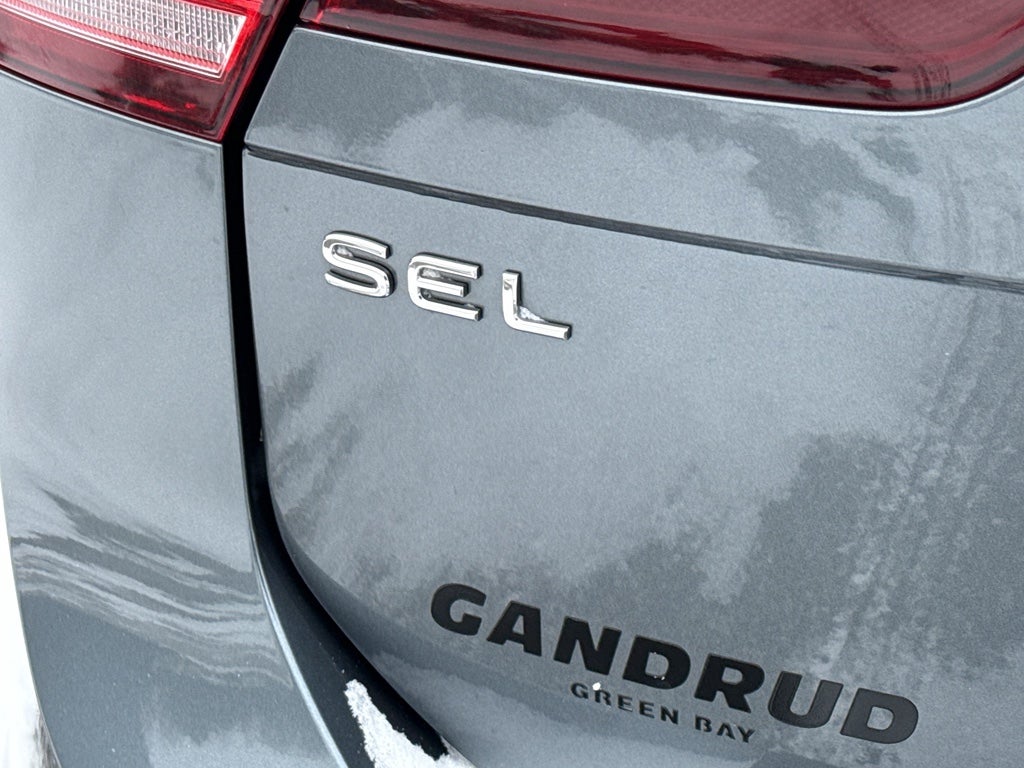 2022 Volkswagen Tiguan SEL R-Line