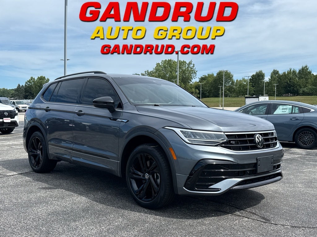 2024 Volkswagen Tiguan 2.0T SE R-Line Black