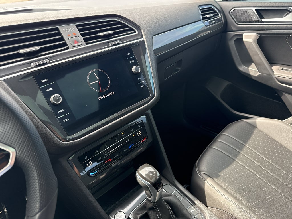 2024 Volkswagen Tiguan 2.0T SE R-Line Black