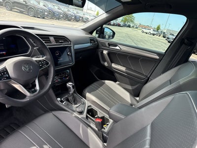 2024 Volkswagen Tiguan 2.0T SE R-Line Black