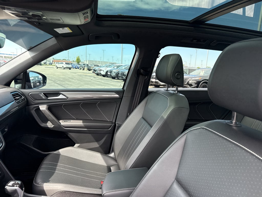 2024 Volkswagen Tiguan 2.0T SE R-Line Black