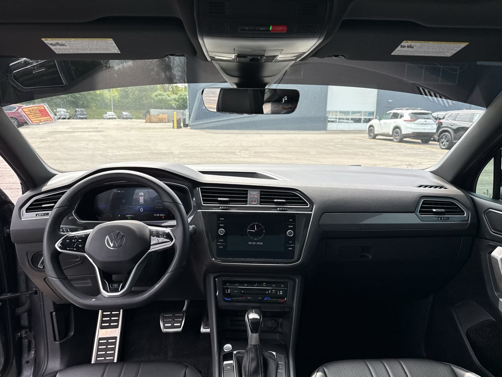 2024 Volkswagen Tiguan 2.0T SE R-Line Black