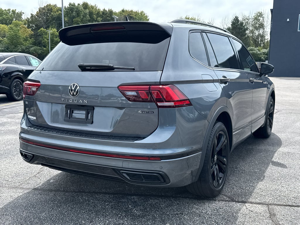 2024 Volkswagen Tiguan 2.0T SE R-Line Black
