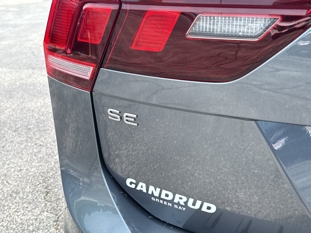 2024 Volkswagen Tiguan 2.0T SE R-Line Black