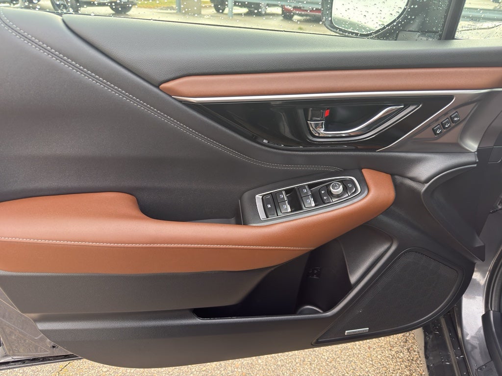 2025 Subaru OUTBACK Base