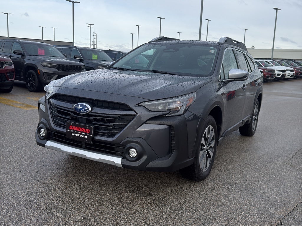 2025 Subaru OUTBACK Base