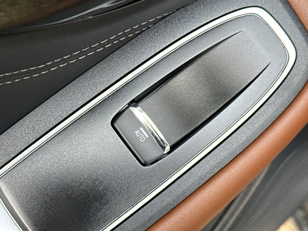 2025 Subaru OUTBACK Base