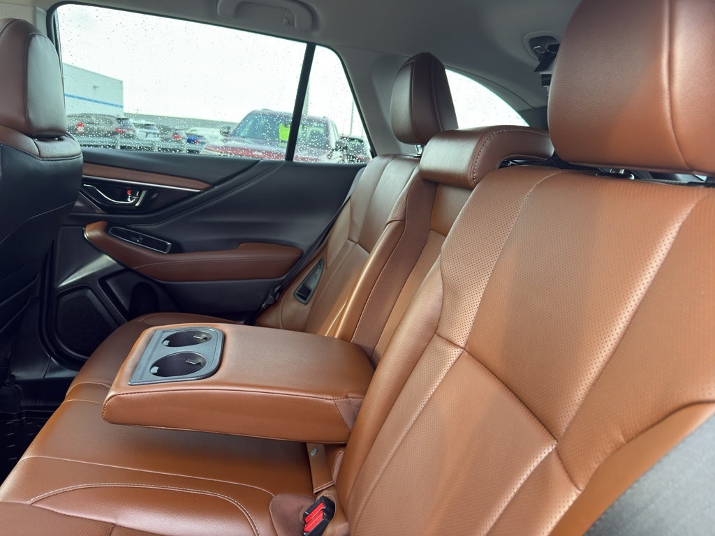 2025 Subaru OUTBACK Base