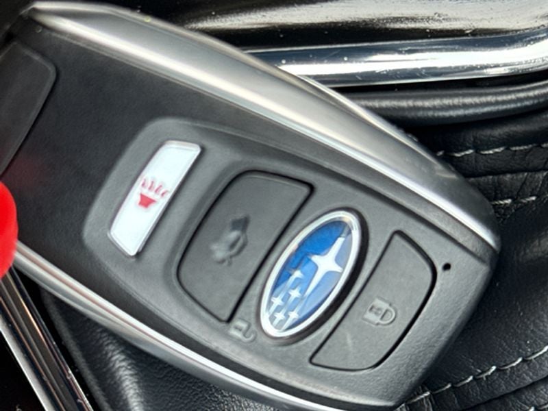 2025 Subaru OUTBACK Base