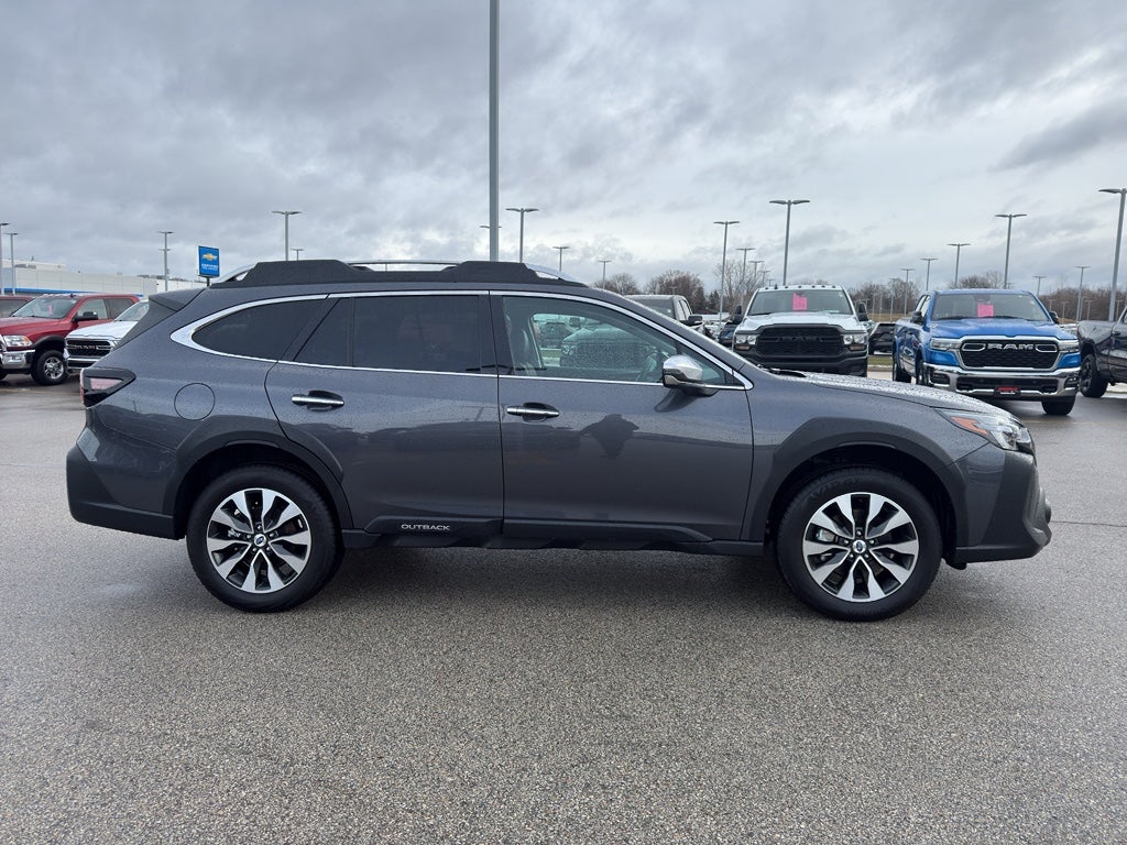 2025 Subaru OUTBACK Base