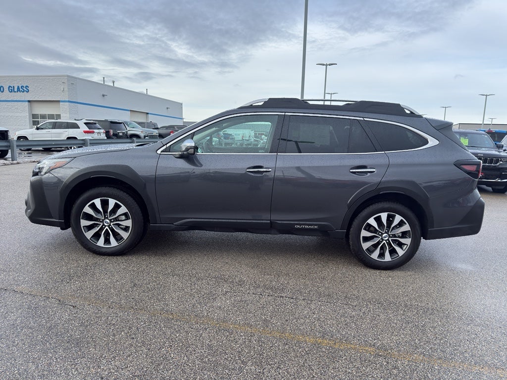 2025 Subaru OUTBACK Base