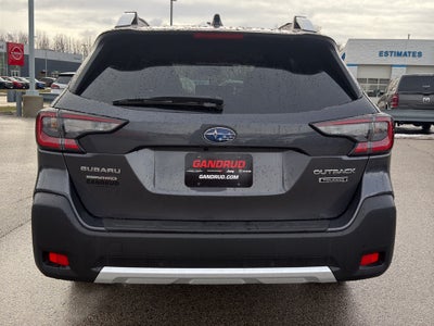 2025 Subaru OUTBACK Base