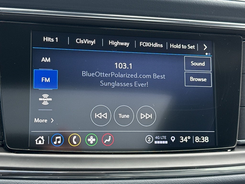 2022 Buick Enclave Essence