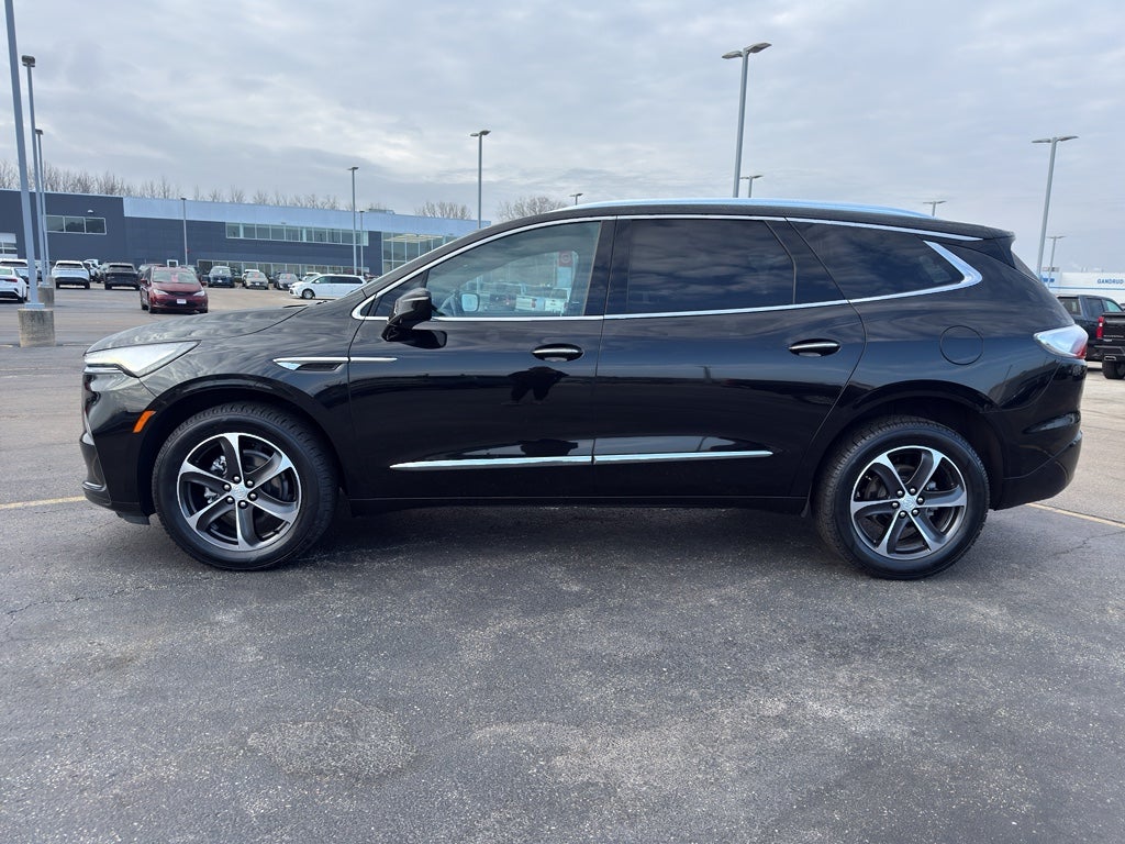 2022 Buick Enclave Essence