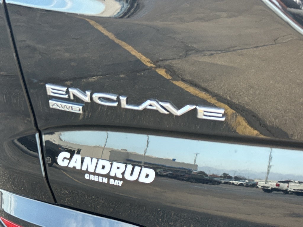 2022 Buick Enclave Essence