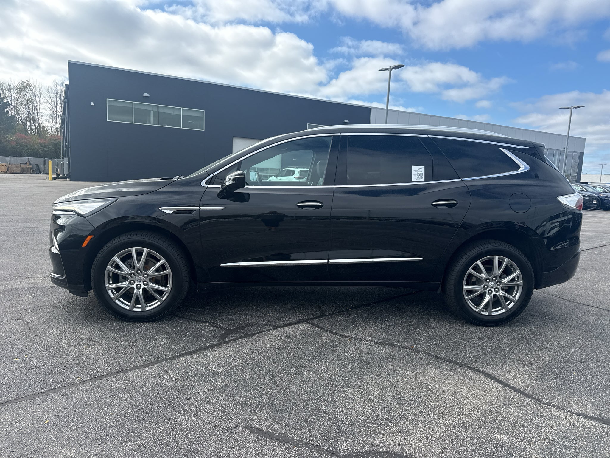 2024 Buick Enclave Essence