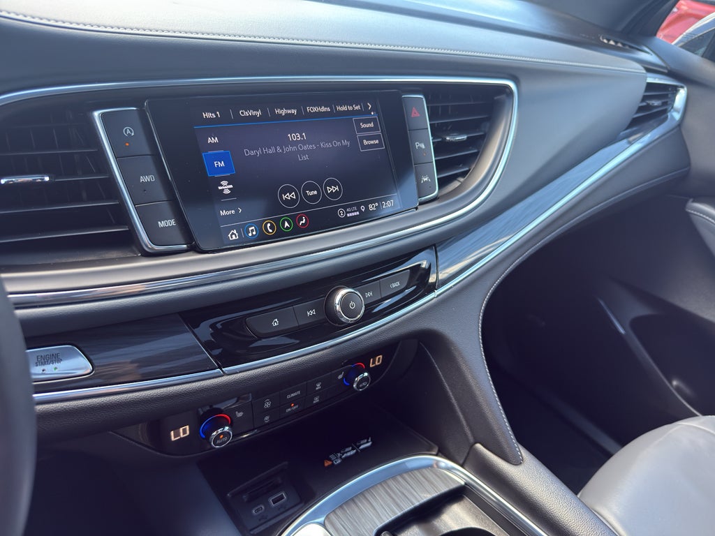 2024 Buick Enclave Essence