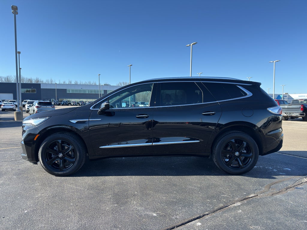 2024 Buick Enclave Essence