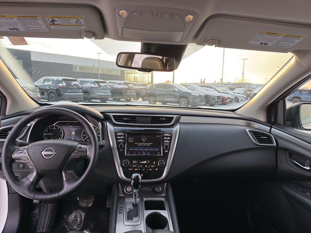 2023 Nissan Murano SV