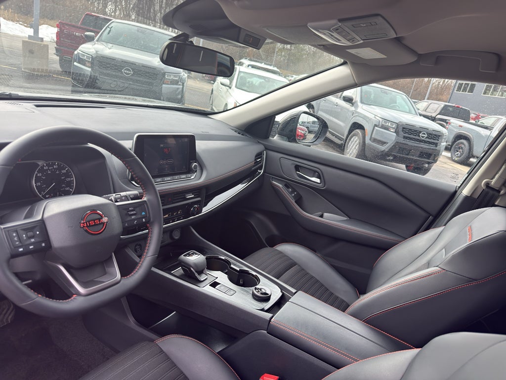 2025 Nissan Rogue Rock Creek