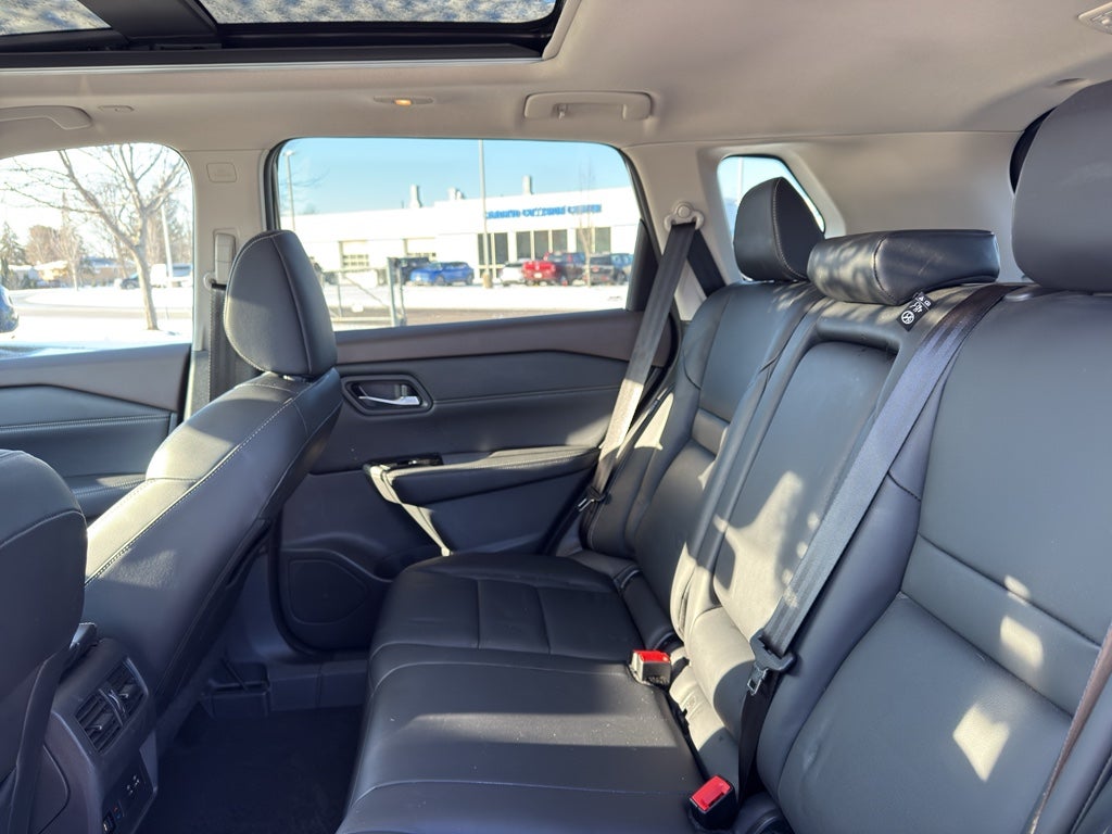 2022 Nissan Rogue SL