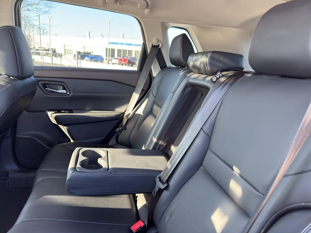 2022 Nissan Rogue SL