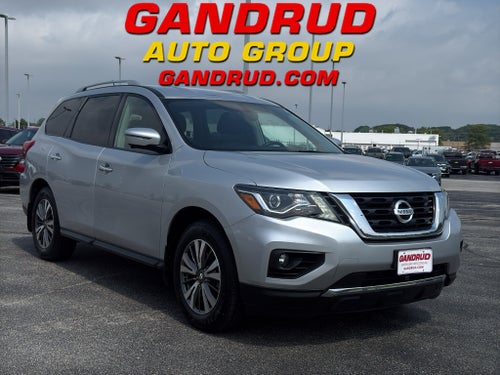 2017 Nissan Pathfinder SL