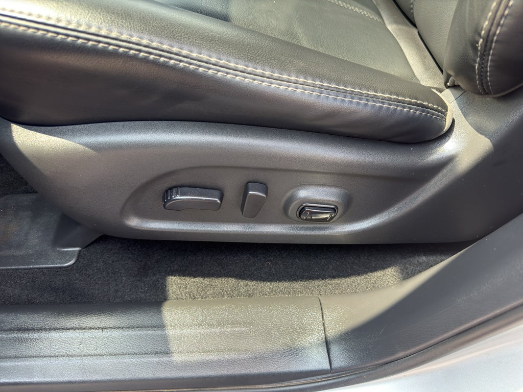 2017 Nissan Pathfinder SL
