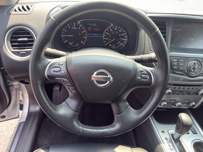 2017 Nissan Pathfinder SL