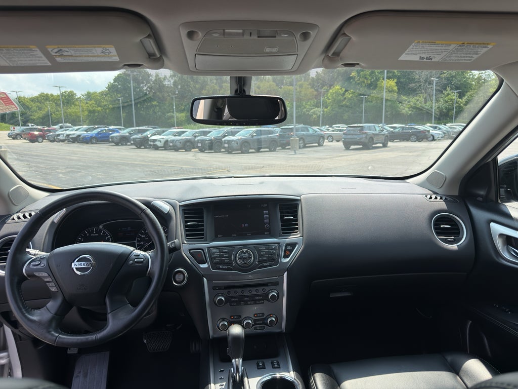2017 Nissan Pathfinder SL