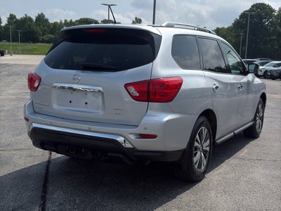 2017 Nissan Pathfinder SL