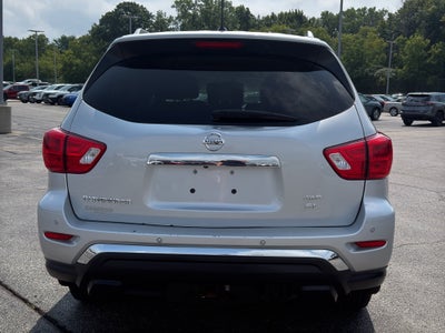 2017 Nissan Pathfinder SL
