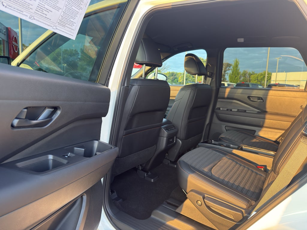 2025 Nissan Pathfinder Rock Creek