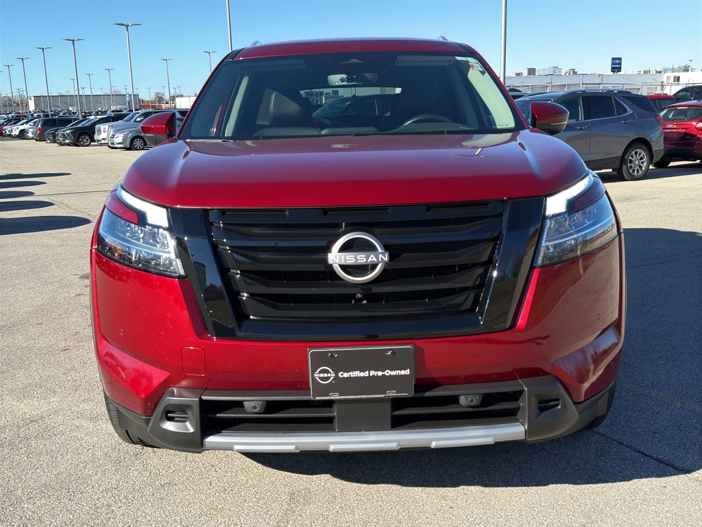 2023 Nissan Pathfinder SL