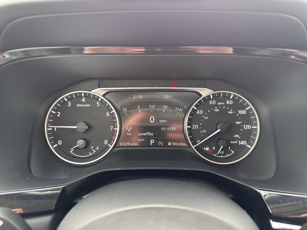 2025 Nissan Pathfinder SL