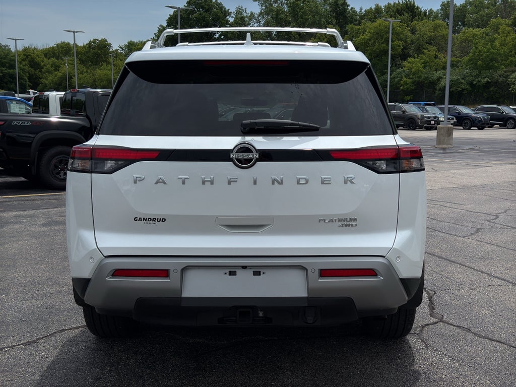 2025 Nissan Pathfinder Platinum